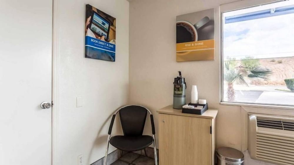 Motel6 Blythe, CA 46/65