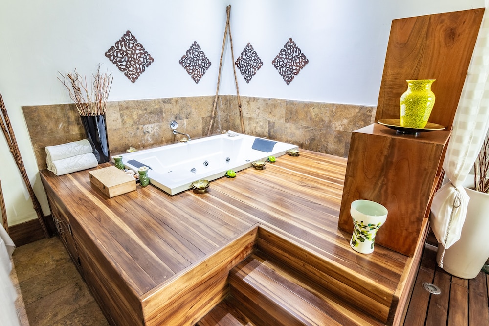 GHL Collection Armeria Real Hotel 67/75