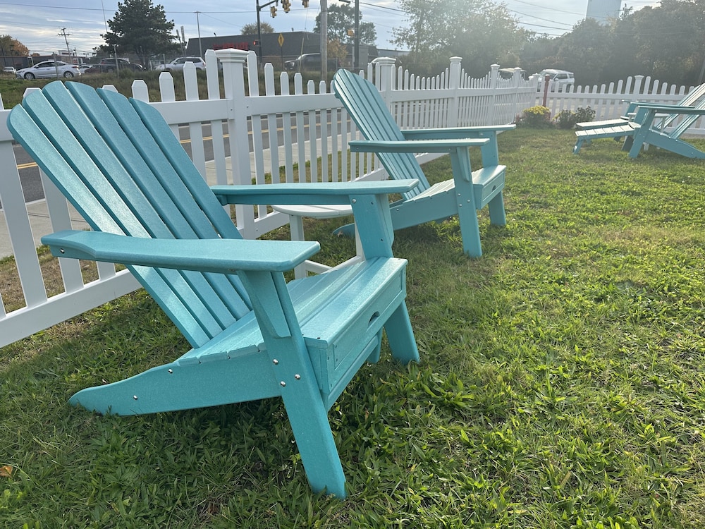 The Inn at Buzzards Bay 39/43