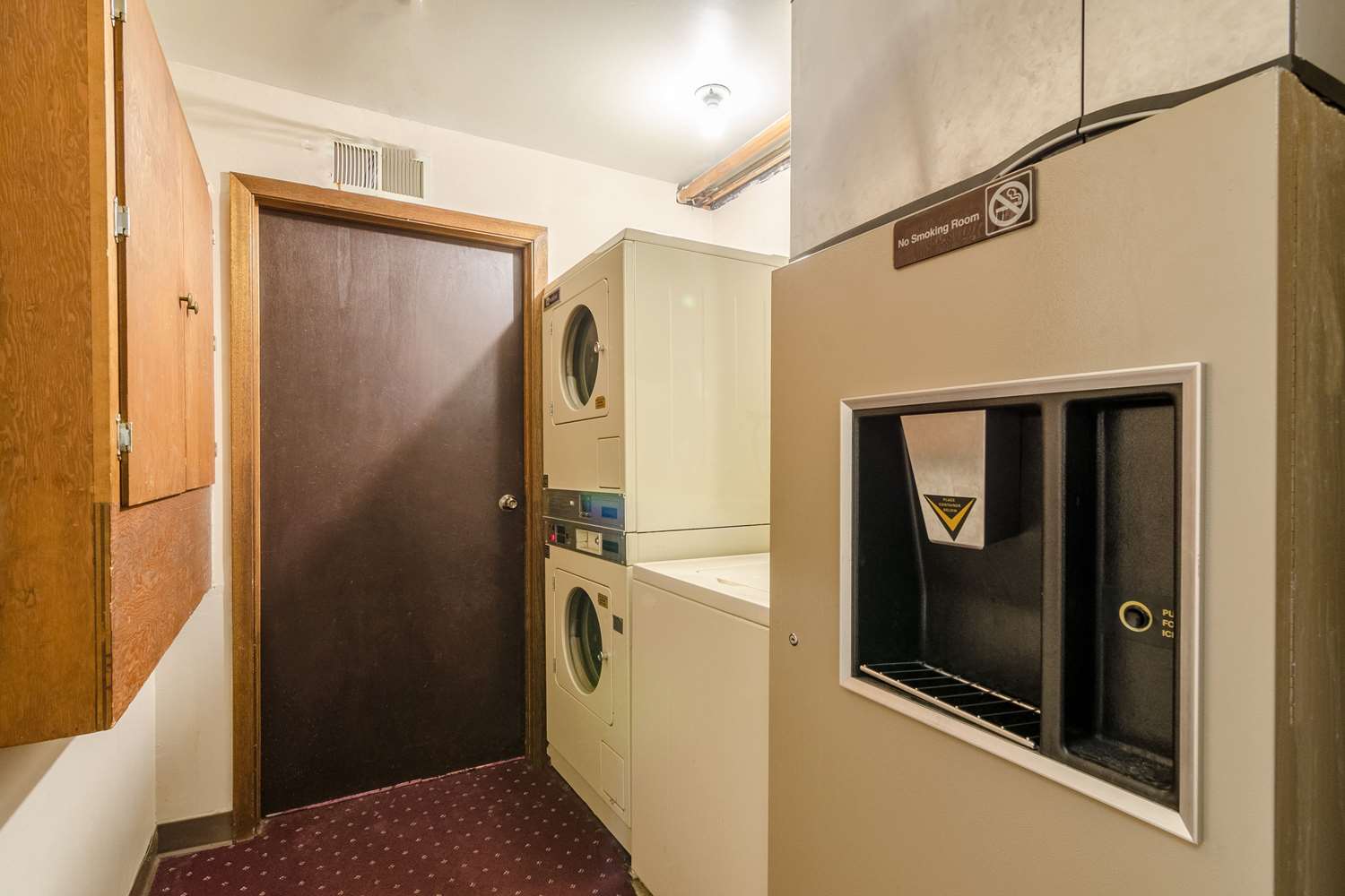 Rodeway Inn Mitchell 44/44