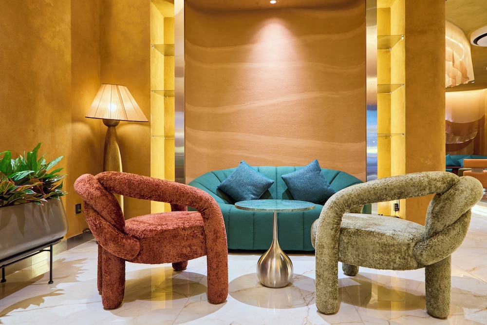 Kin Hotel Ly Tu Trong 26/49