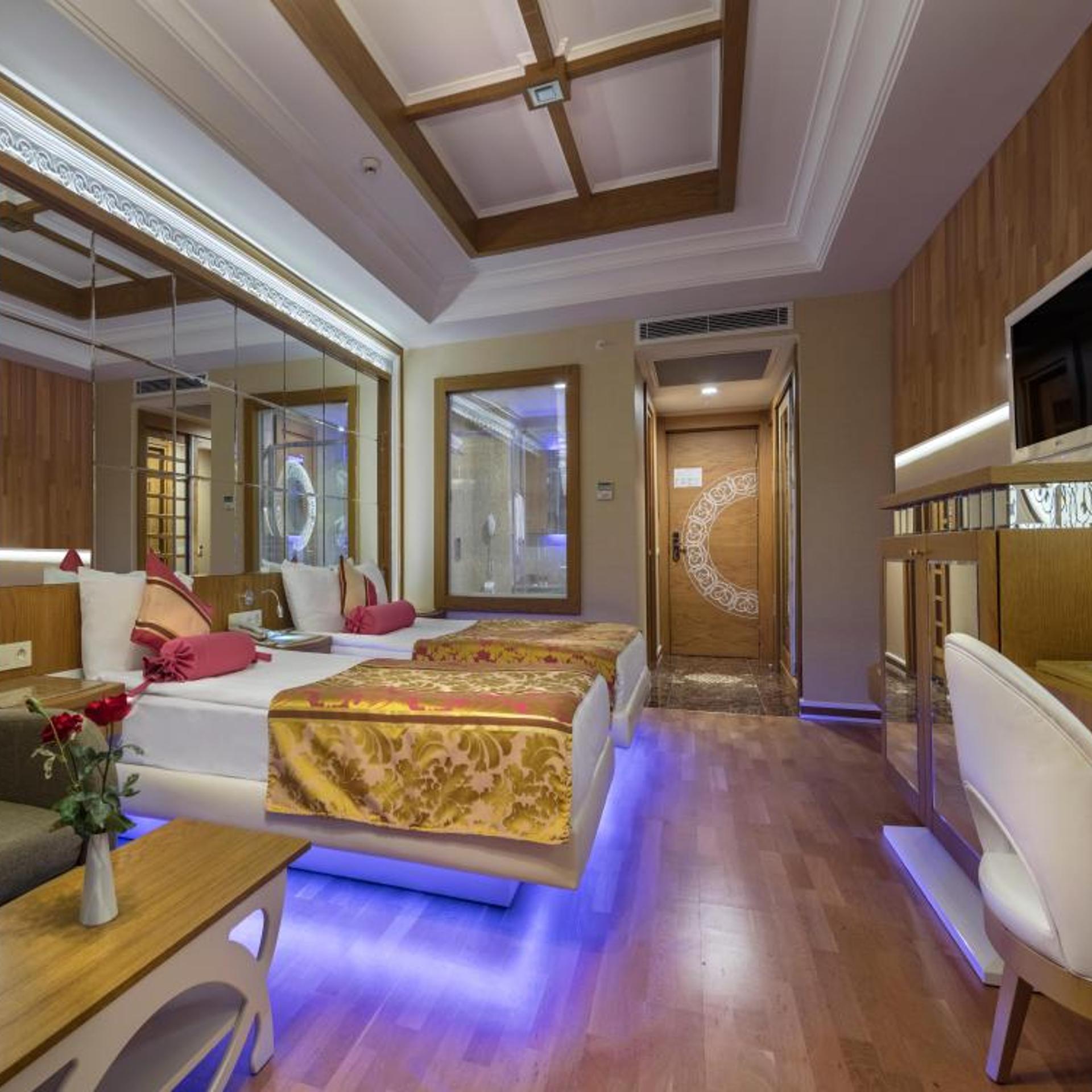 Standard, Double Bed, Land View