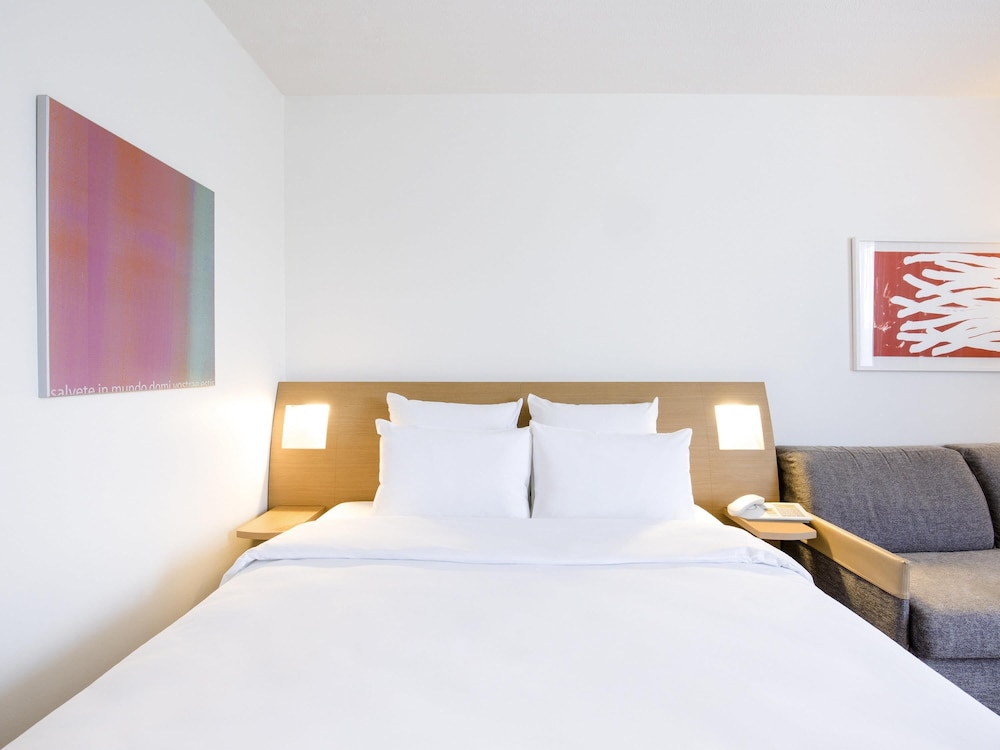 STANDARD, DOUBLE BED, SOFA