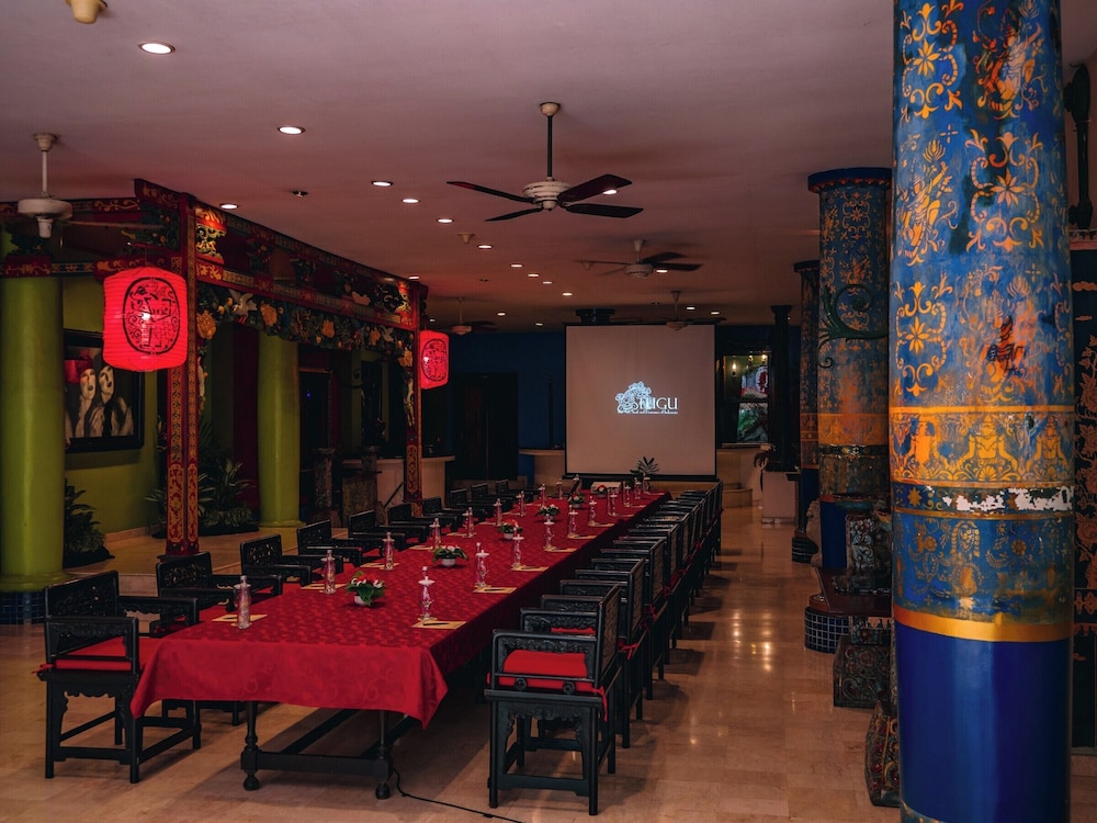Hotel Tugu Malang 69/79