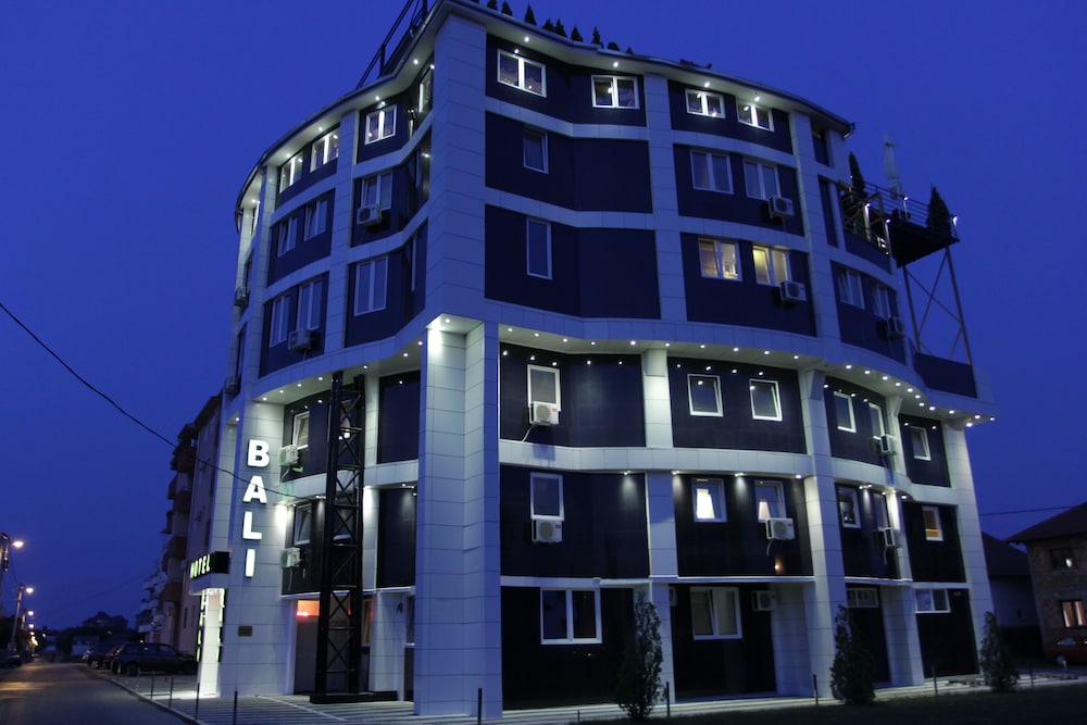 Bali Colosseum Hotel 3/50