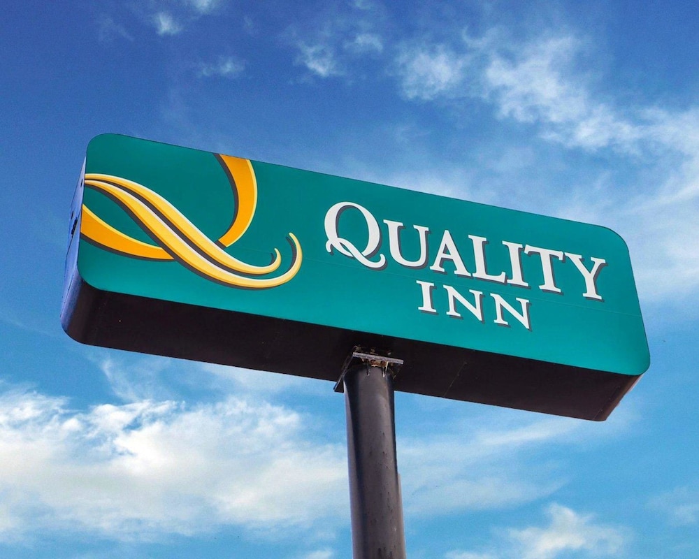 Quality Inn Saint Louis Airport photo4