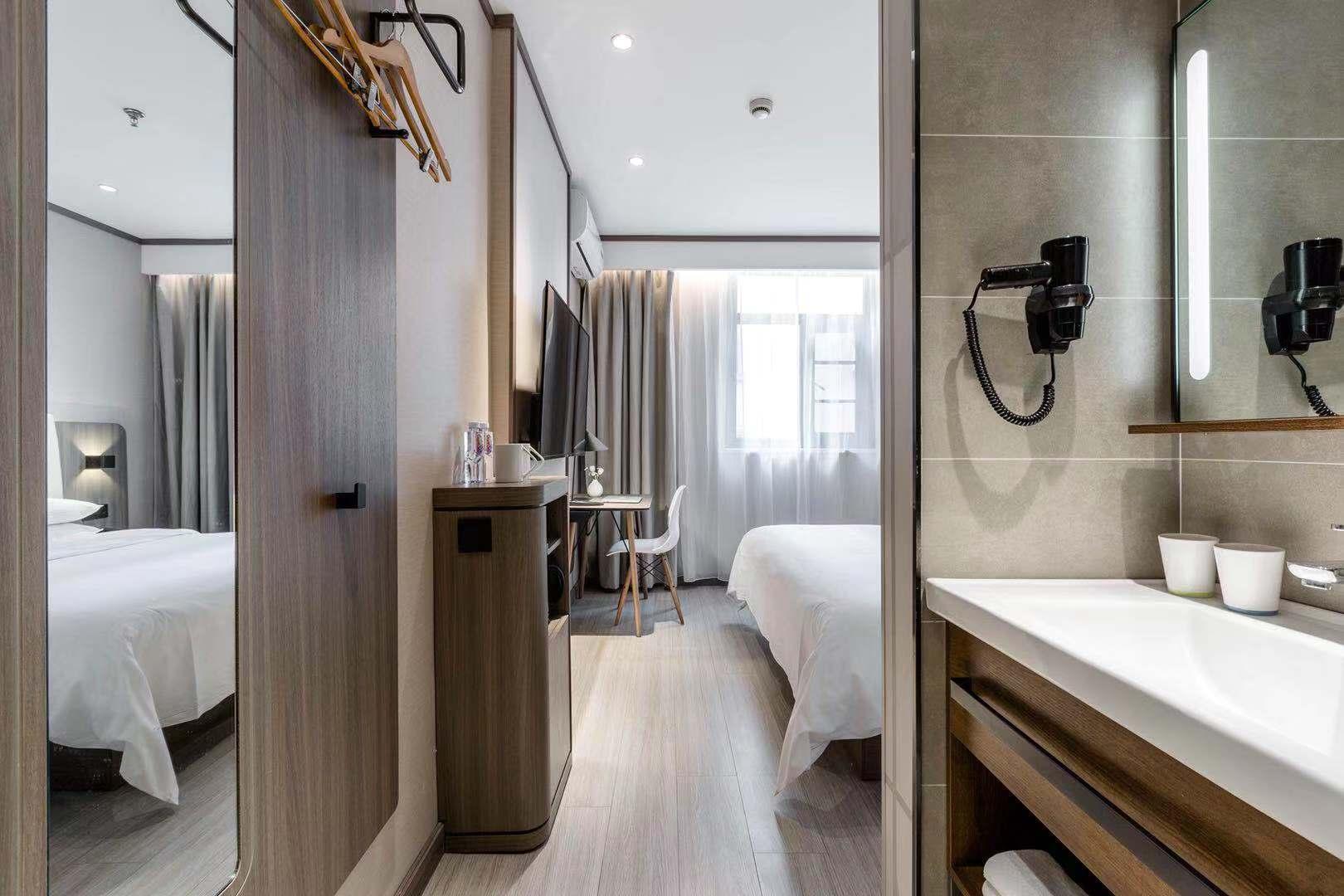 Hanting Hotel (Shenzhen Huaqiang Center Park) 27/28