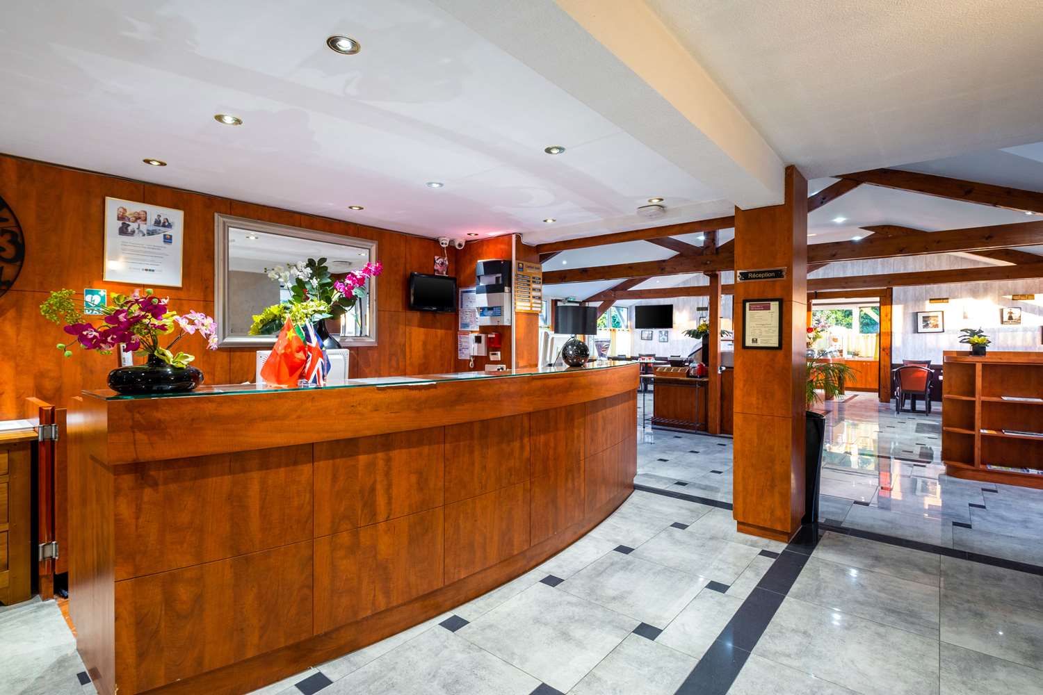 Sky Hotel Goussainville Charles de Gaulle 4/21