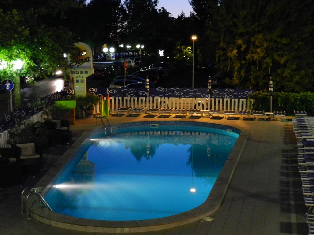 Senior Hotel 21/22
