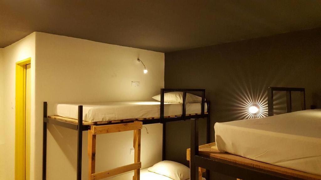 Revopackers Beds and Bunks 18/39