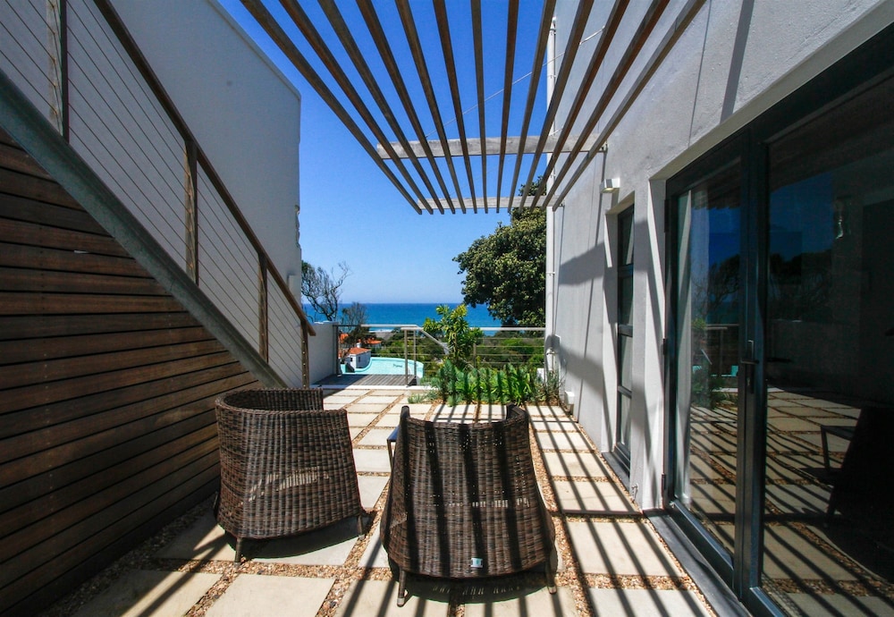 Ocean Vista Boutique Guest House 6/41