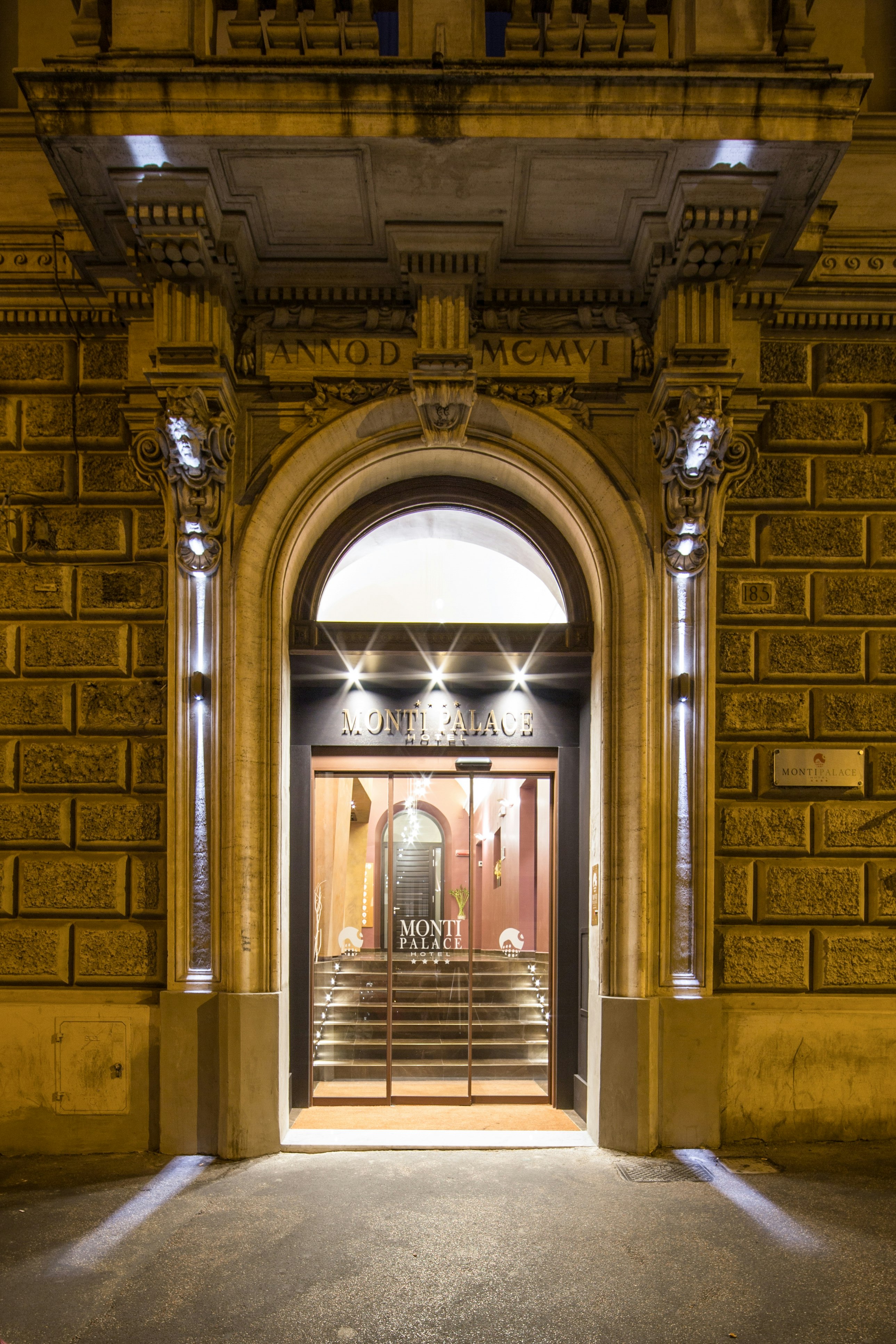 Monti Palace Hotel 写真2