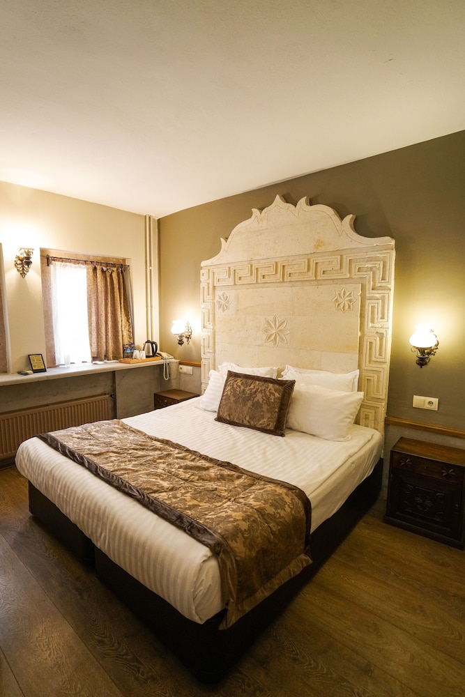 Heybe Hotel 13/50
