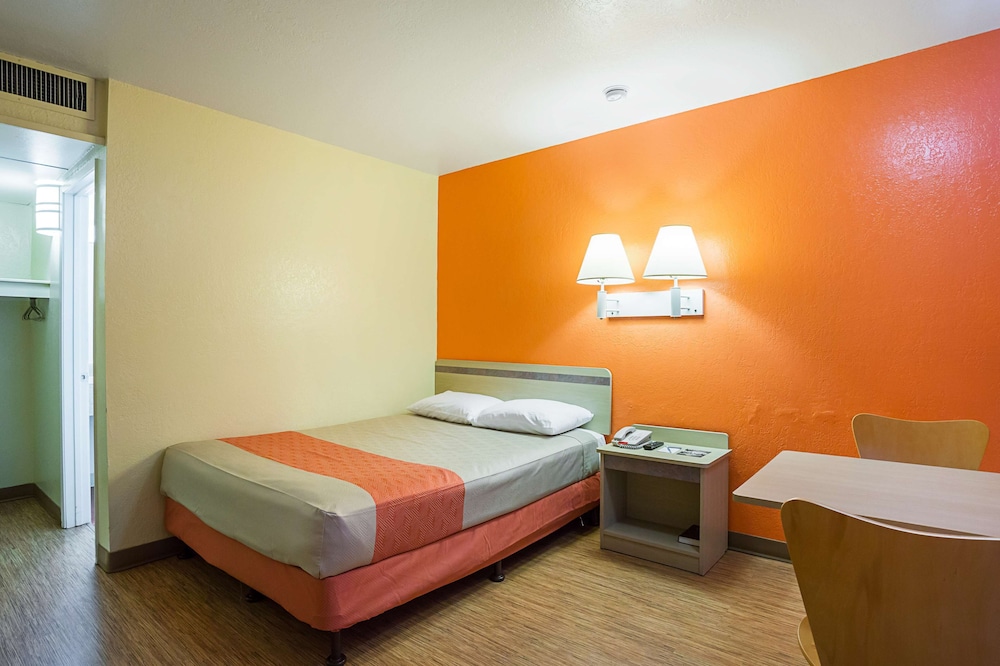 Motel6 Holbrook, AZ 26/62