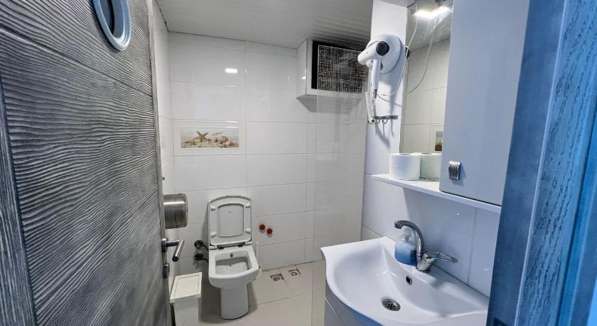 Giritli Rum Meyhanesi Butik Otel 47/48