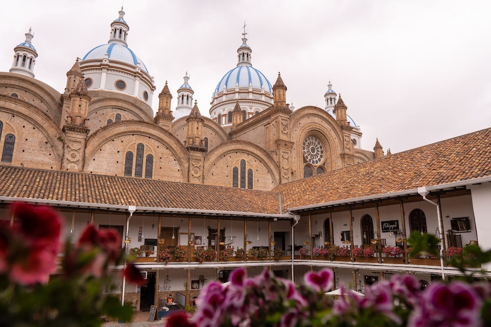 Socialtel Cuenca Ecuador 8/50