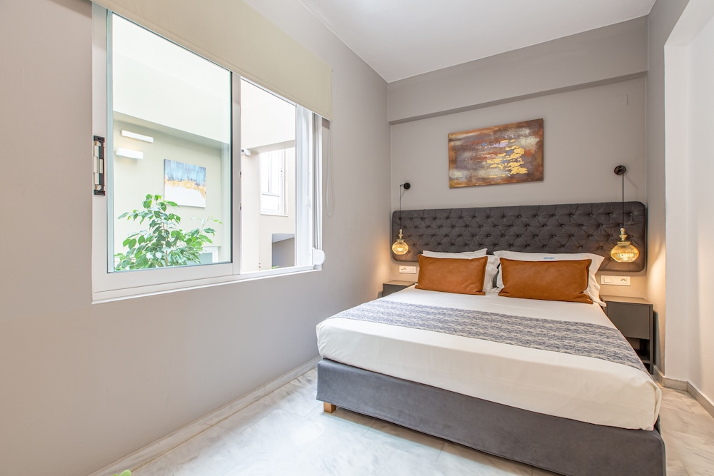 Minaret Suites and Apartments 12/50