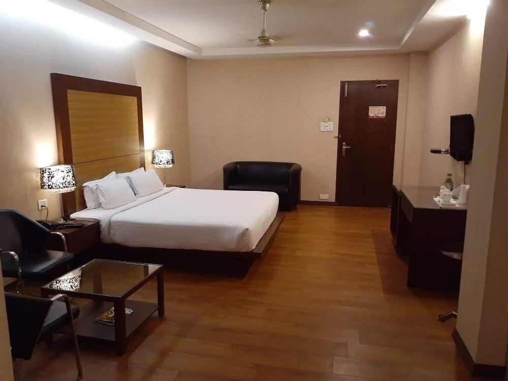 Hotel MD's Continental 17/42