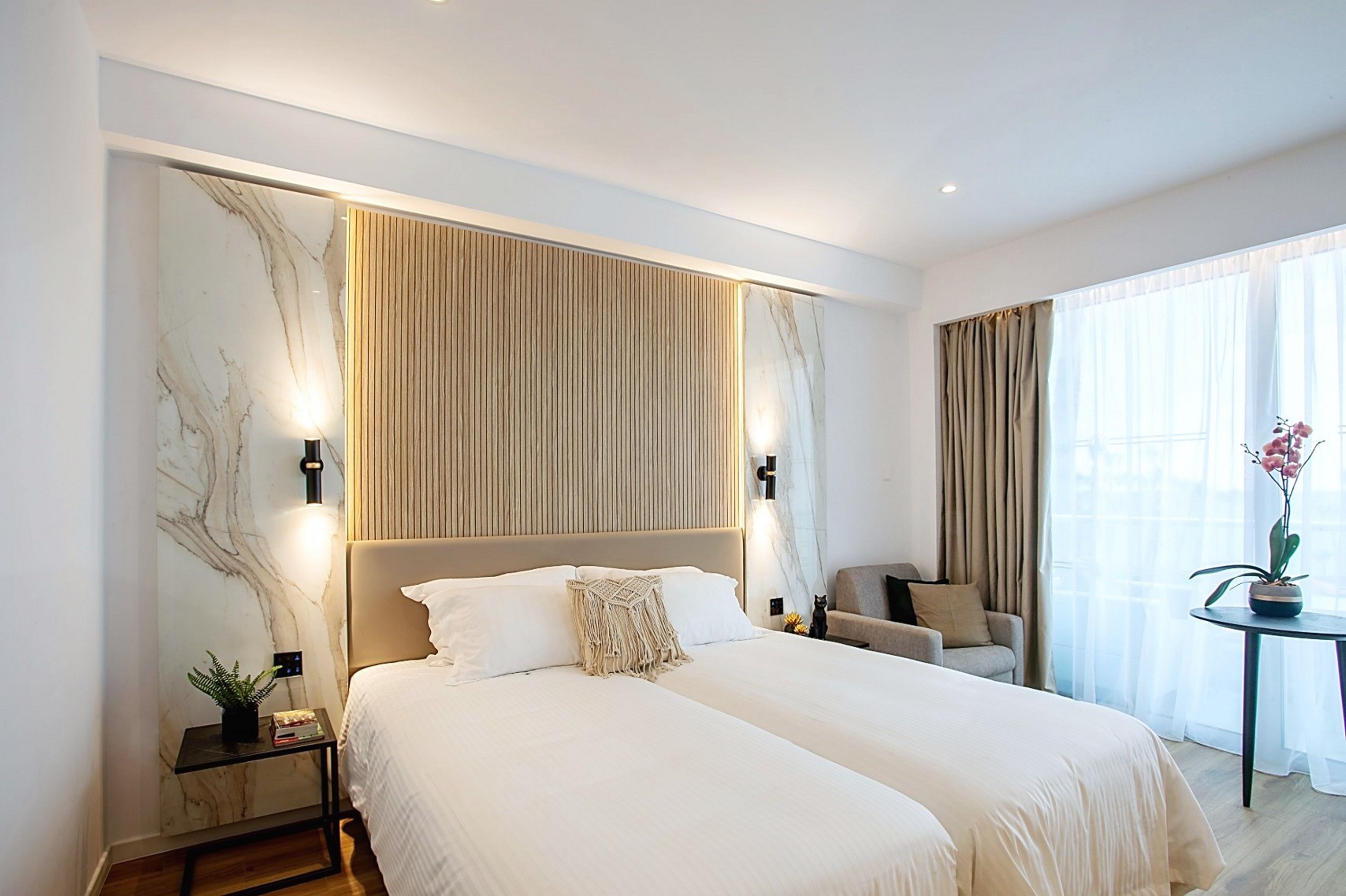 Room, Double or Twin Bed, Lateral Side Sea View