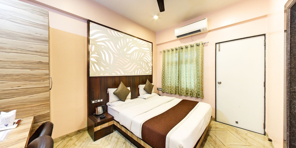 HOTEL VISHRAM 17/45