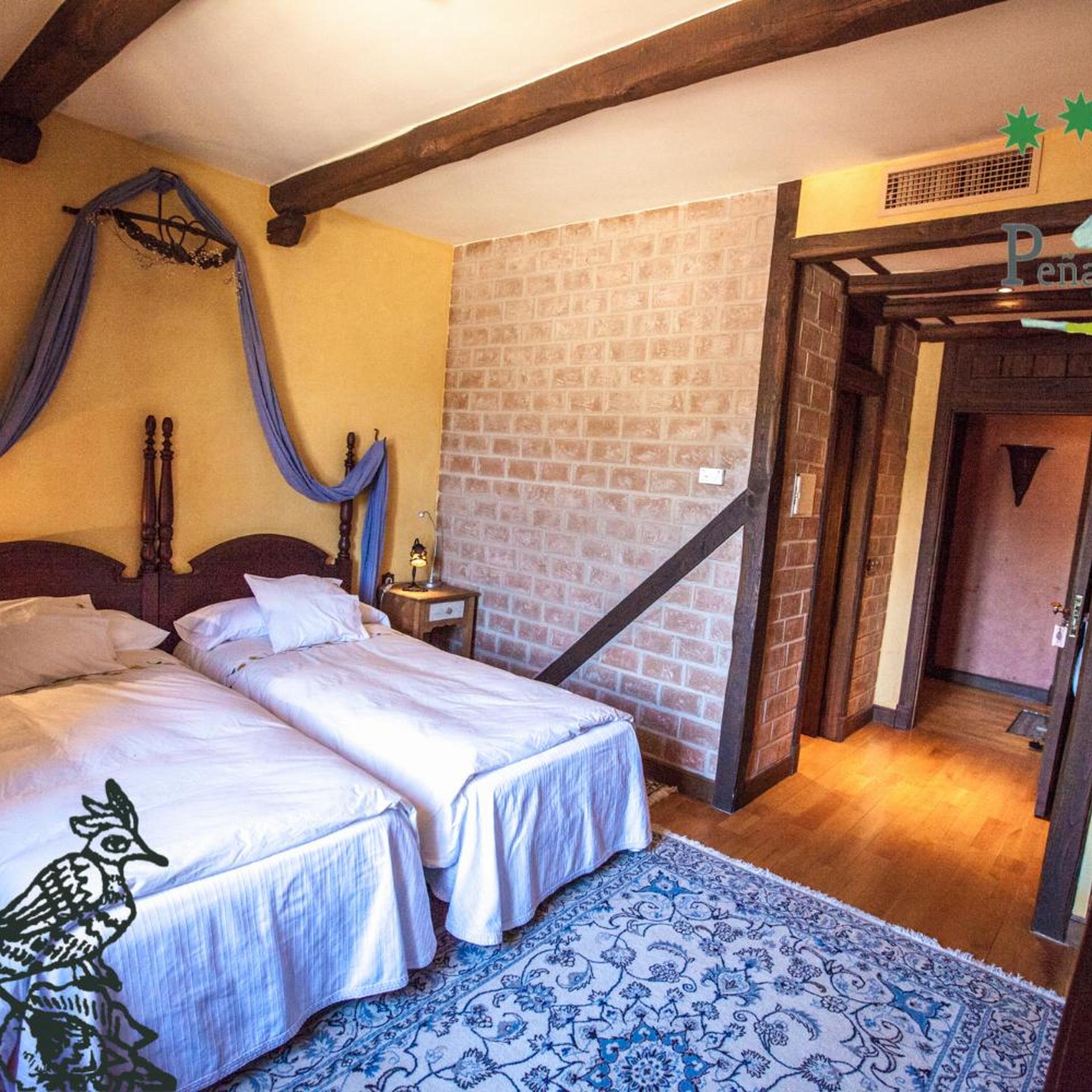 Hotel Ruralis Peña Del Alba 13/50