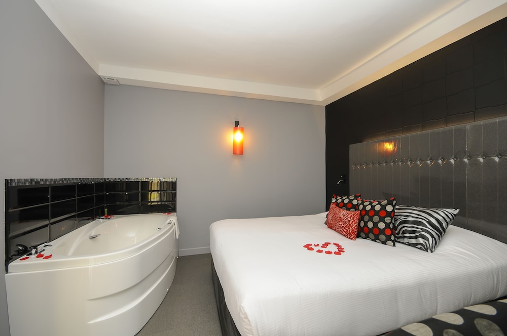 NYX Hotel 52/76