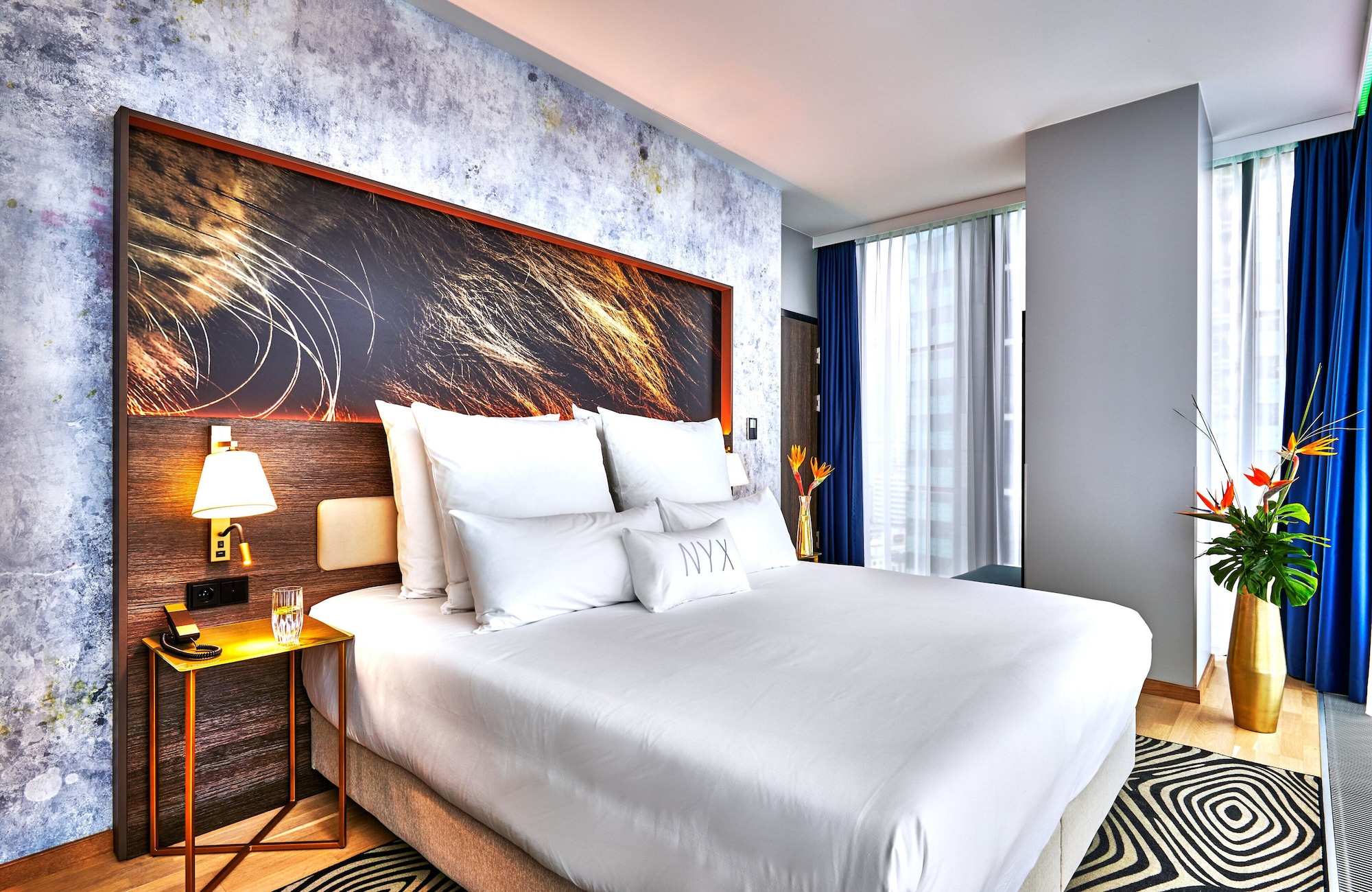 Nyx, Junior Suite, Queen Bed