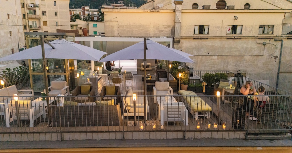 Sorrento City Hotel 8/76