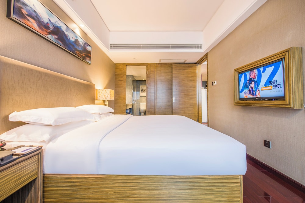 La Perle, Suite, Twin Beds, King Bed, 2 Bathrooms