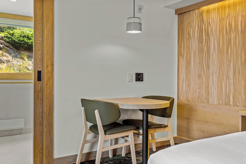 Otter Hotel 38/49