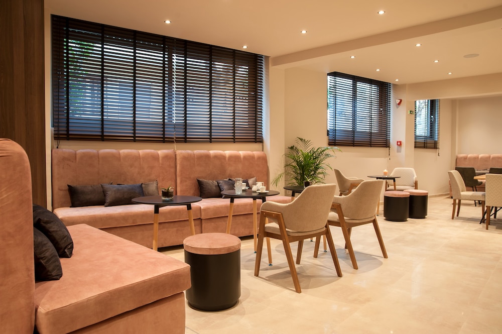 Athens Platinum Rooms and Suites 43/57