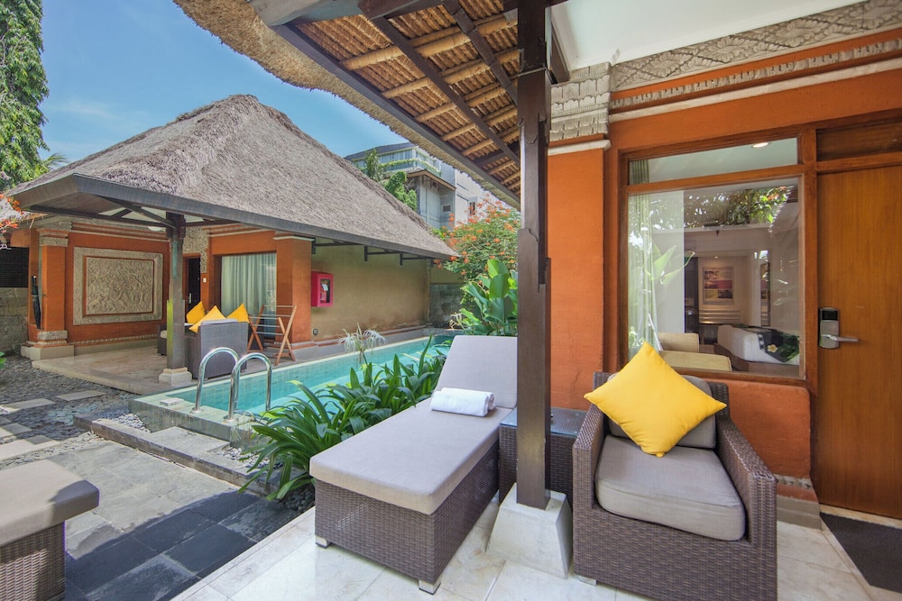 Lobby at LEGIAN BEACH HOTEL, Legian