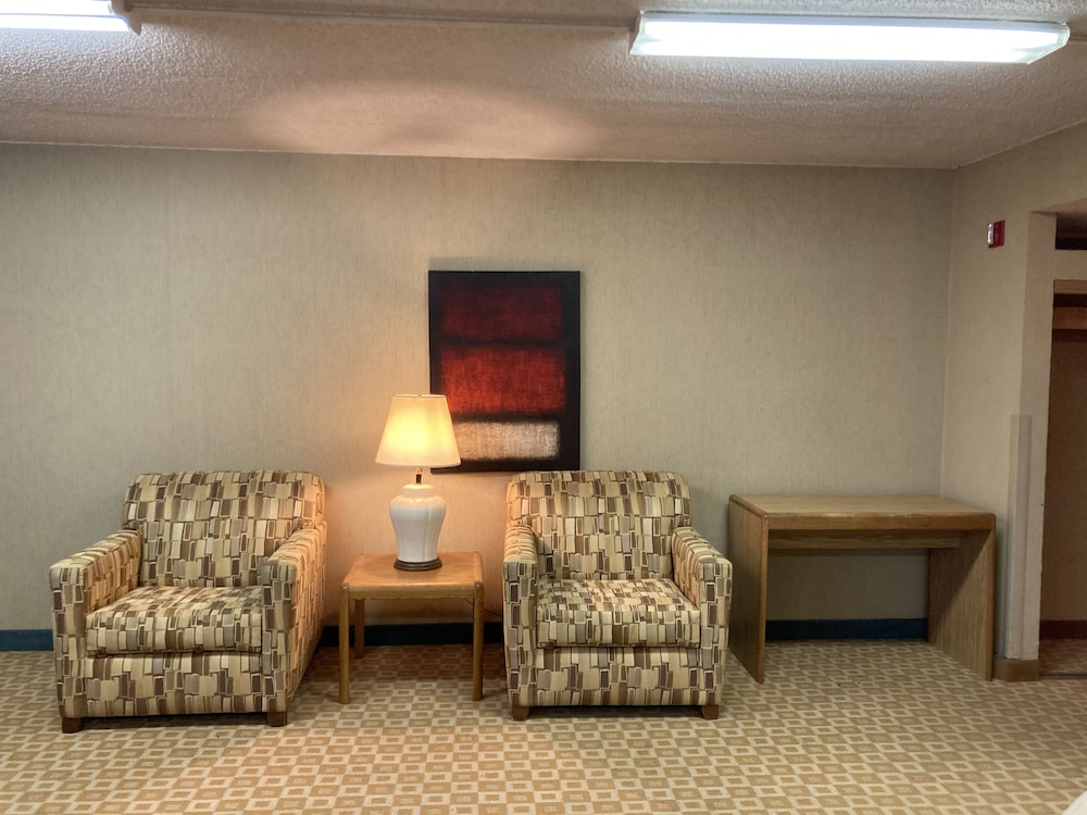 Days Inn By Wyndham Sherman 36/54