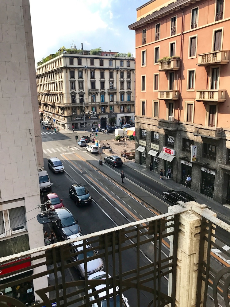Demidoff Hotel 43/46