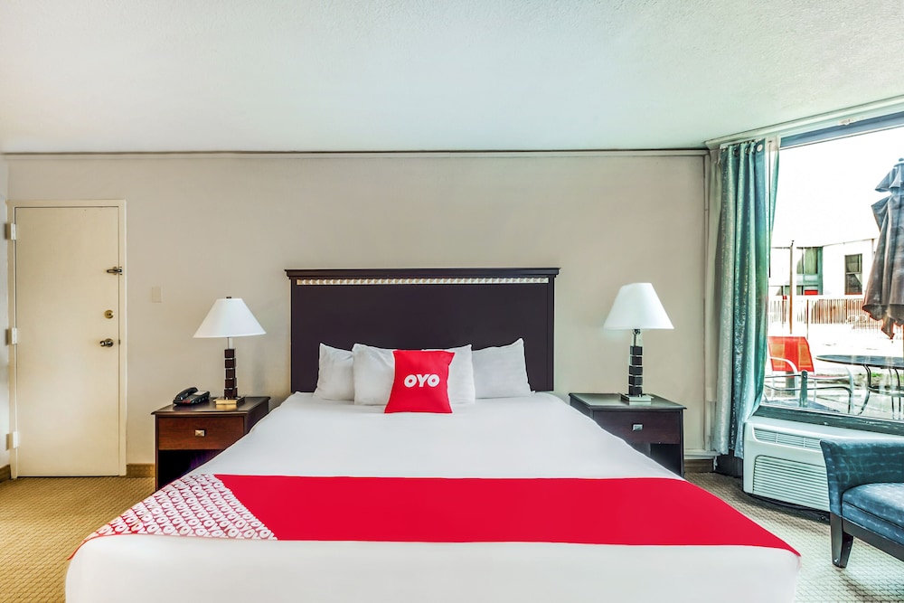 Motel6 Nacogdoches, TX - SFA University 12/50