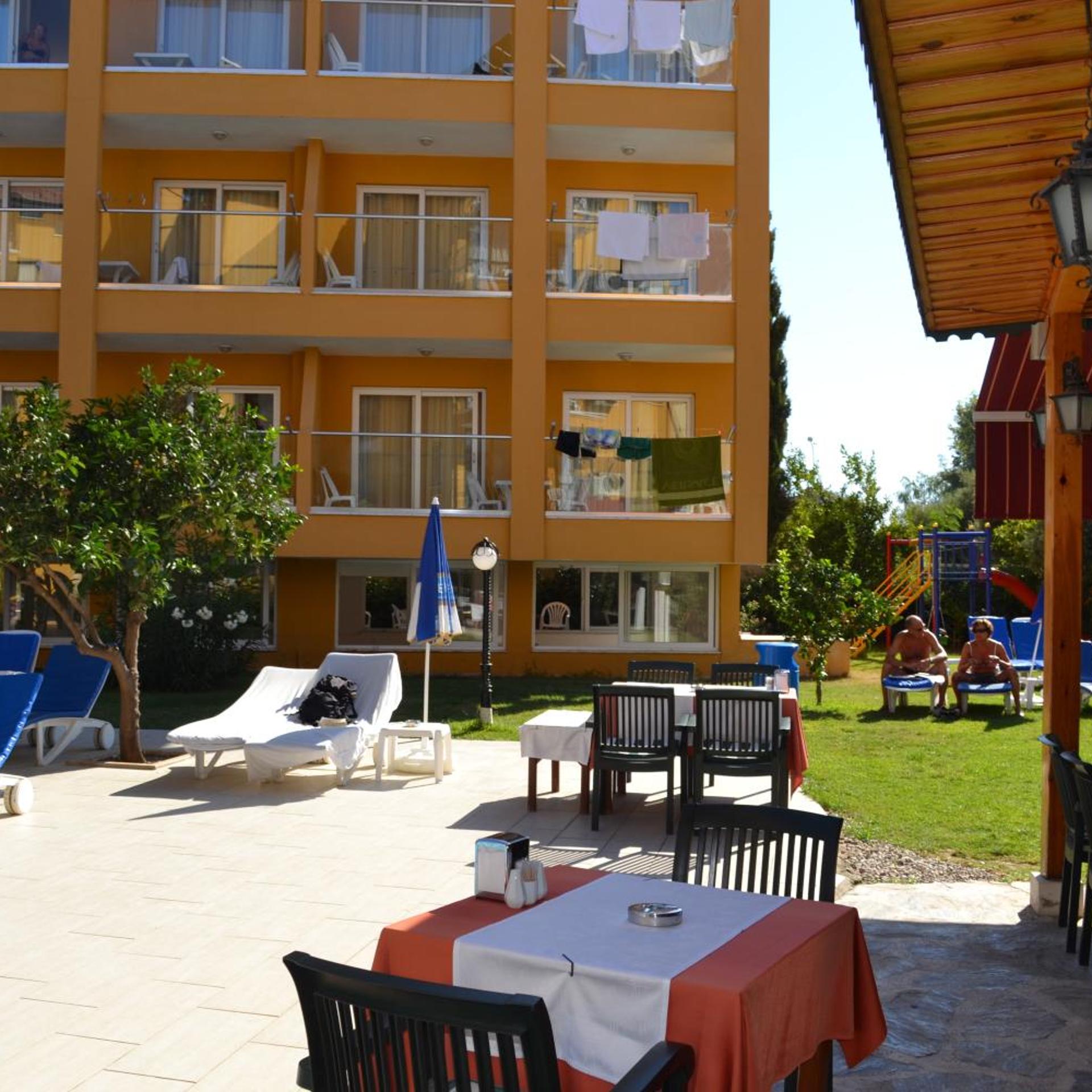 Begonville Apart 29/50