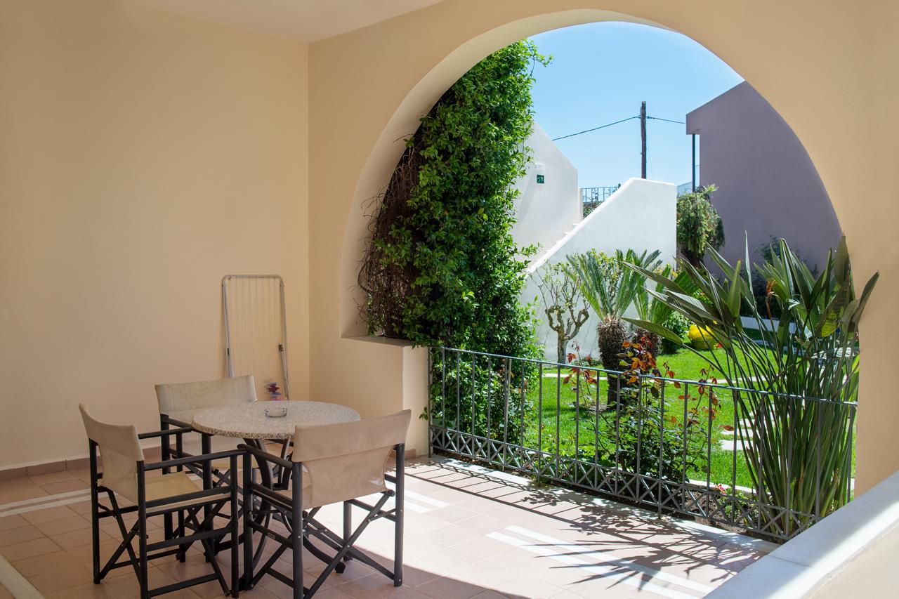 Papadakis Apartments 25/28