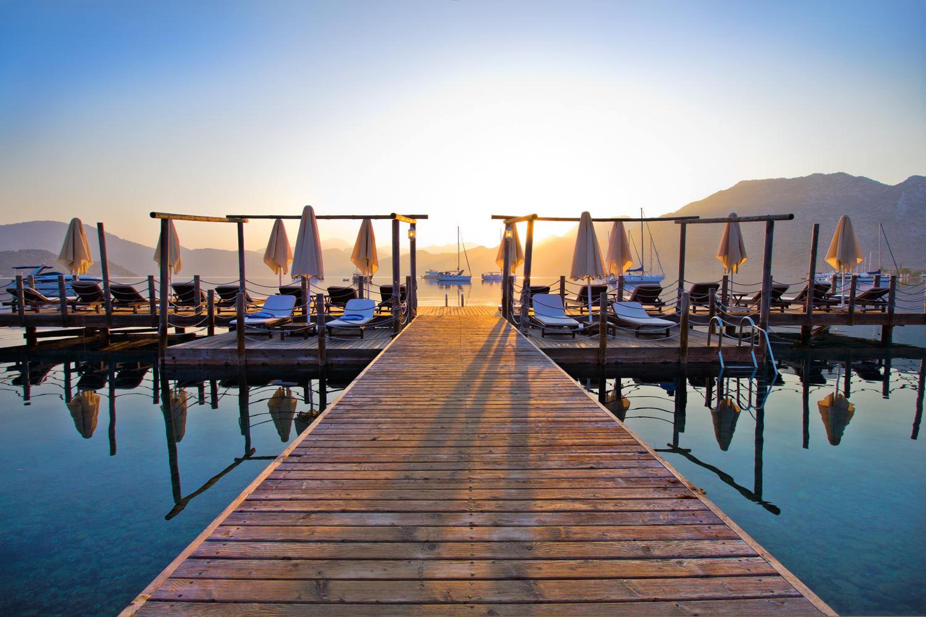 Losta Sahil Evi (+14 Adults Only) 17/20