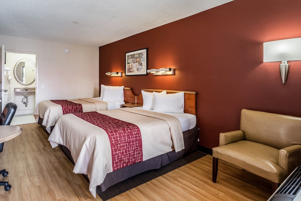 Red Roof Inn Bowling Green 27/51