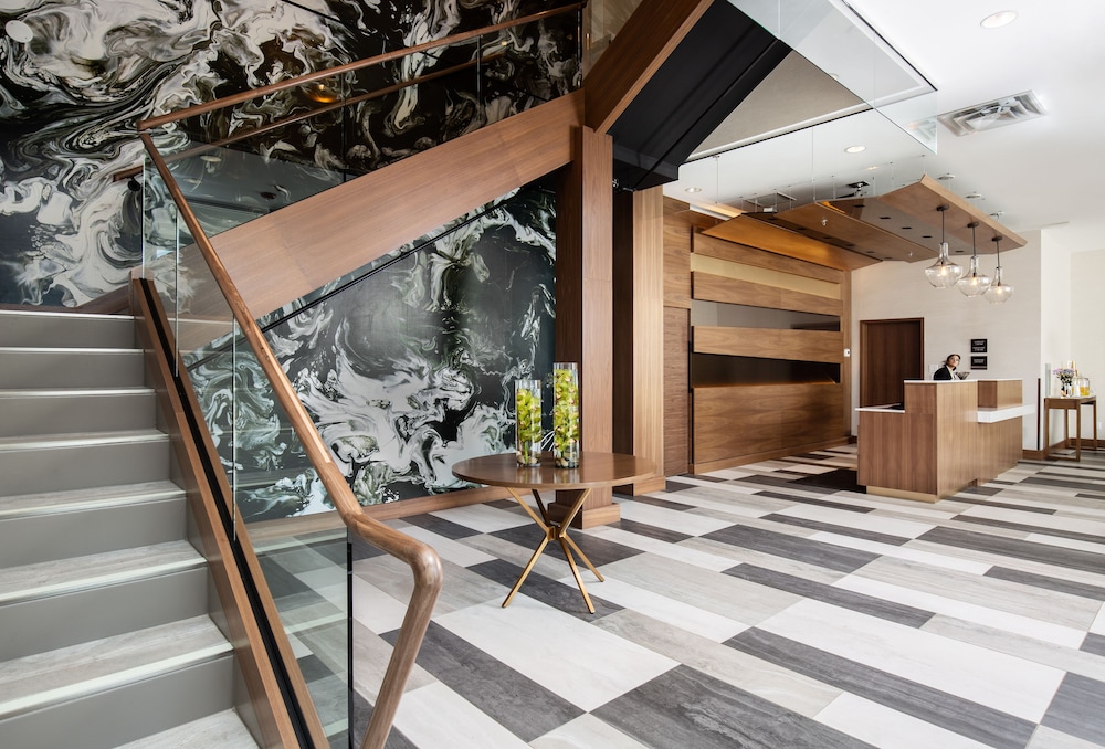 Pomeroy Hotel Fort McMurray 23/50