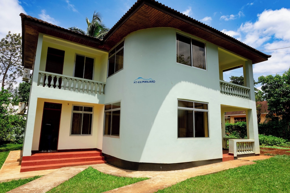 Keys Hotel Mbokomu Branch