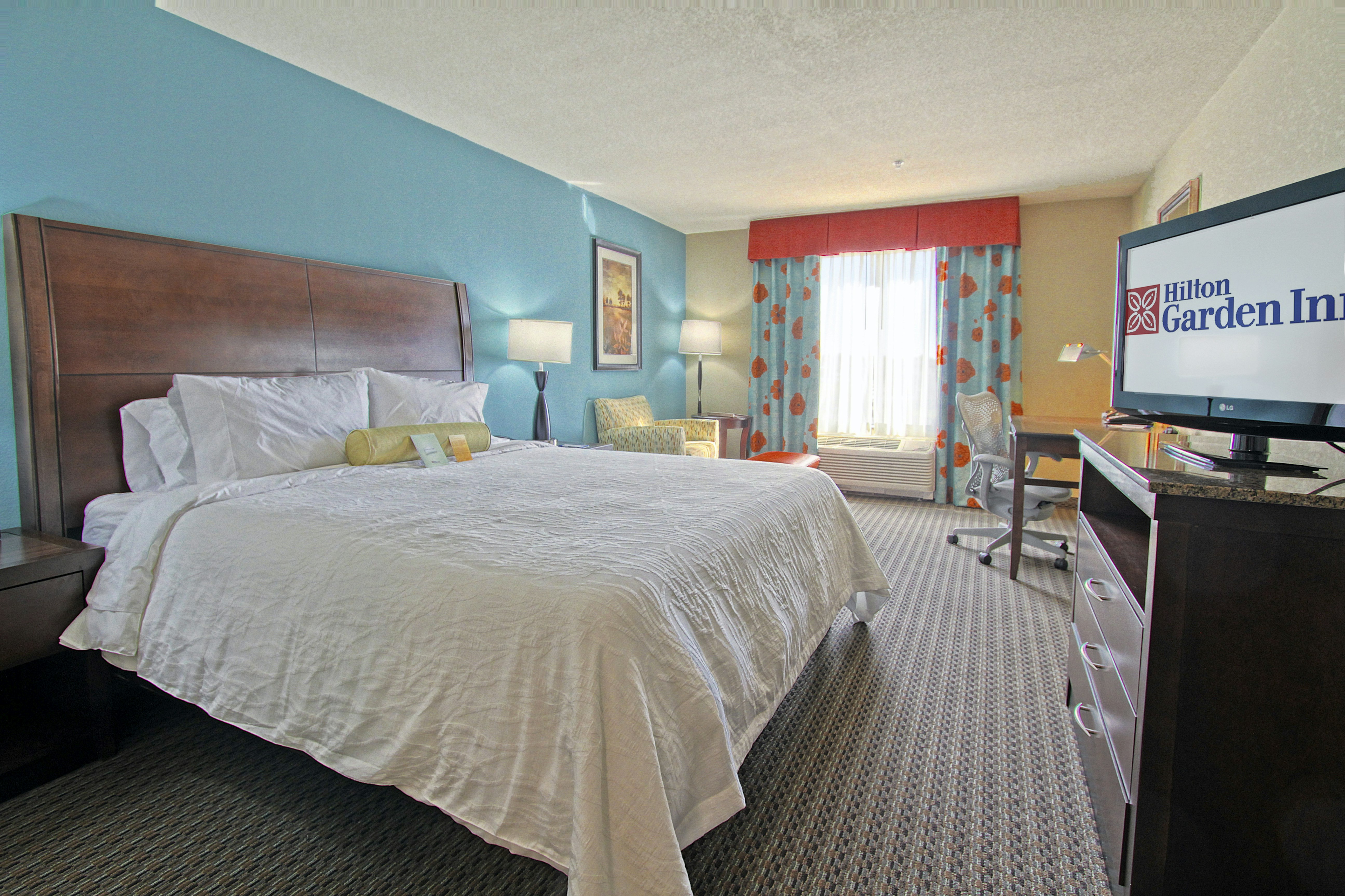 ROOM, KING BED