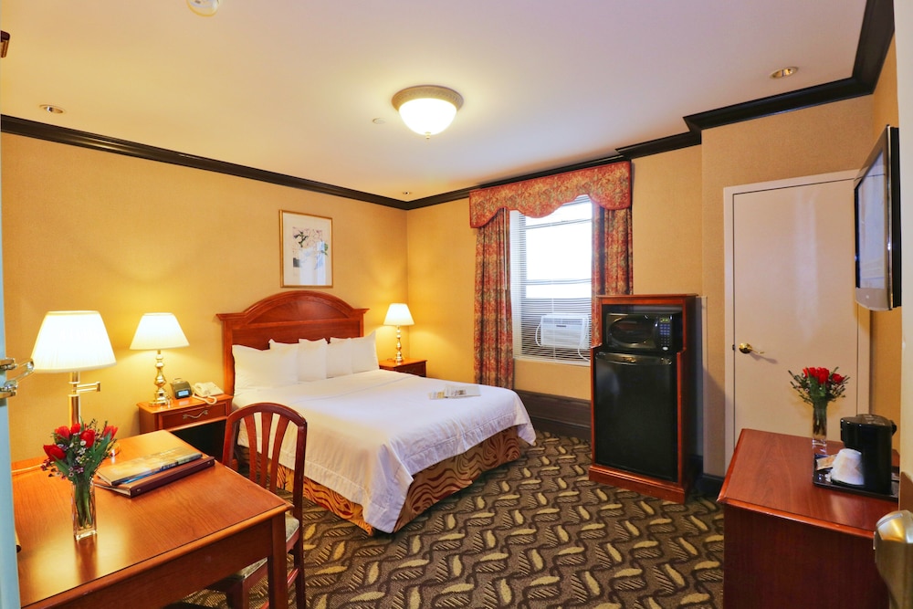 NEWTON HOTEL 12/37