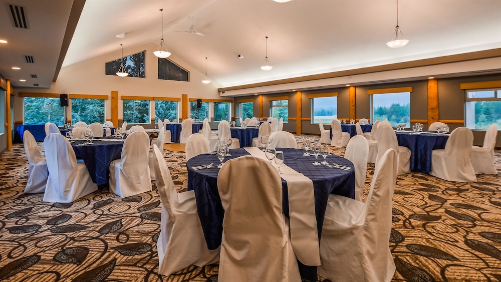 Best Western Plus Valemount Inn & Suites 47/65