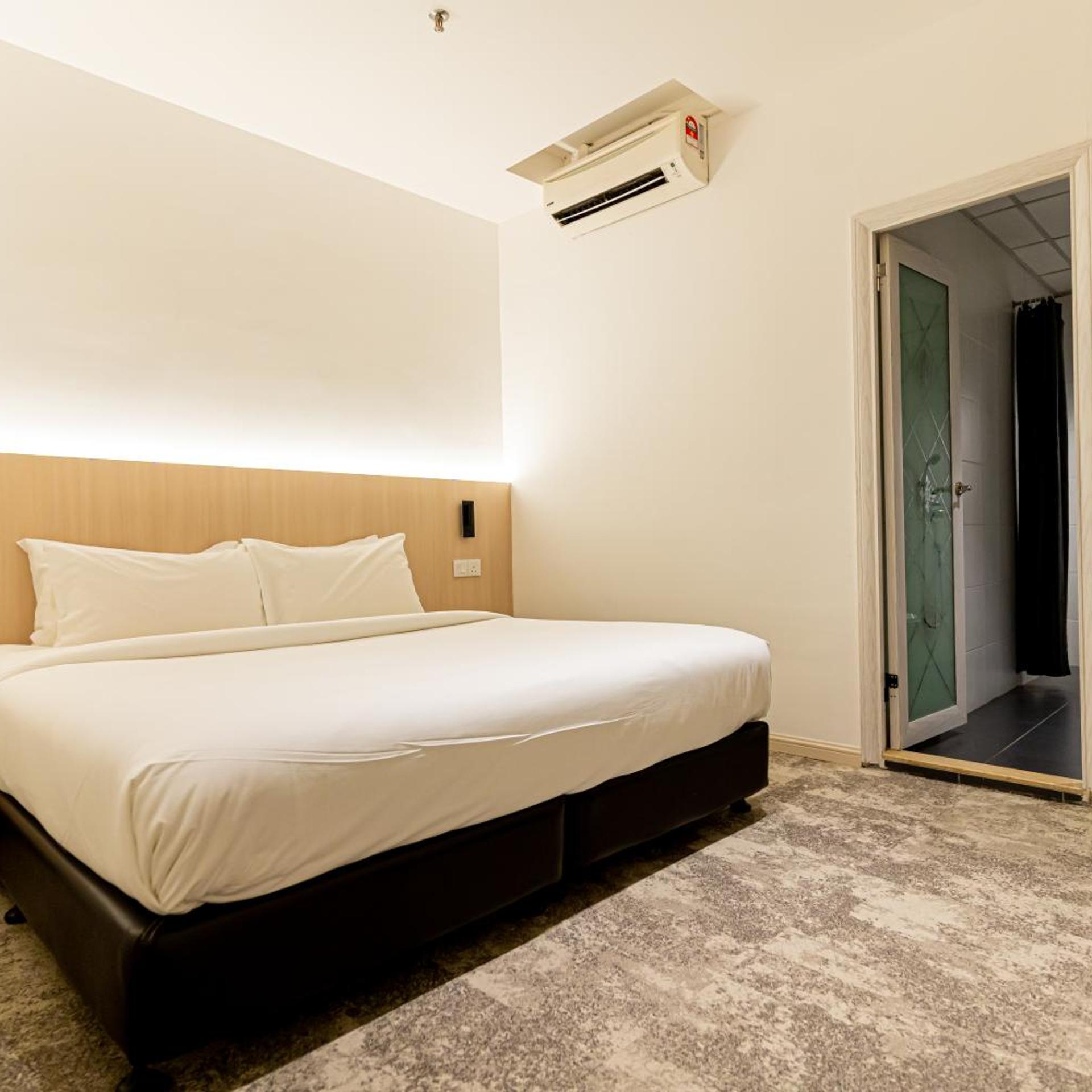 Sakura, Double Bed