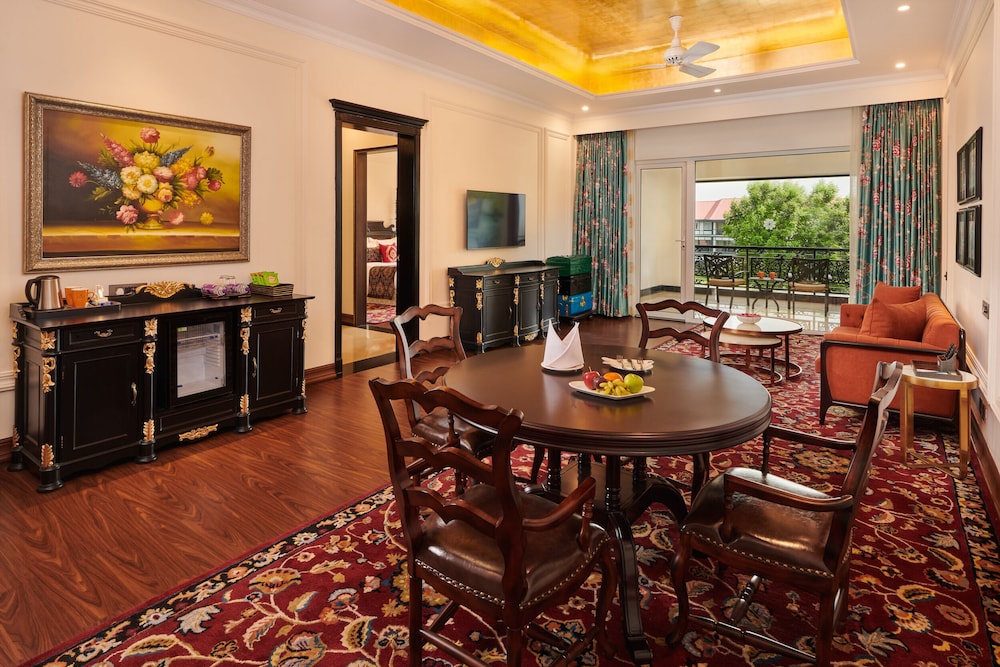 MAYFAIR Tea Resort 25/50