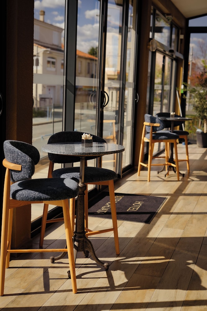 Hotel Atrachjata Aleria 36/50