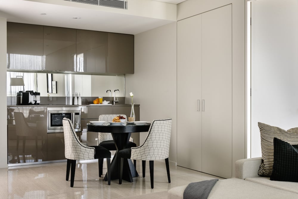 FRASER SUITES PERTH 54/67