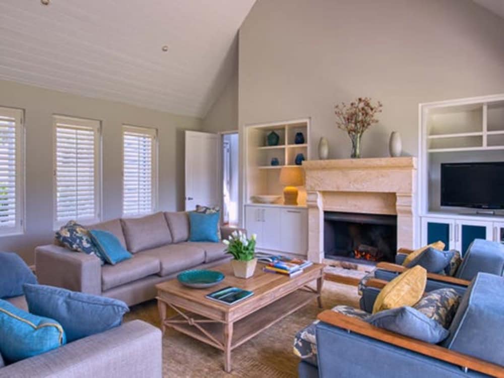 CAPE LODGE 23/50