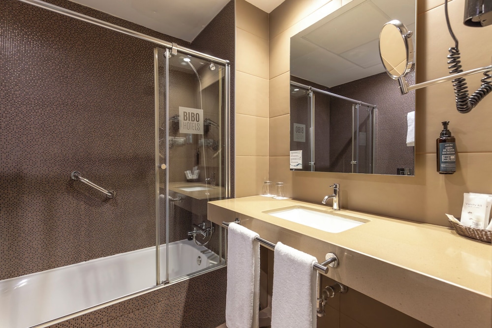 Bibo Suites Hotel 49/54
